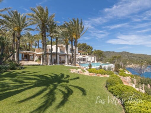 Villas vs hoteles 5 estrella en Ibiza: qué elegir realmente